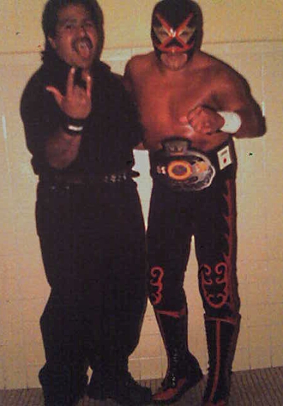 Luchadores de AAA con El Chacal